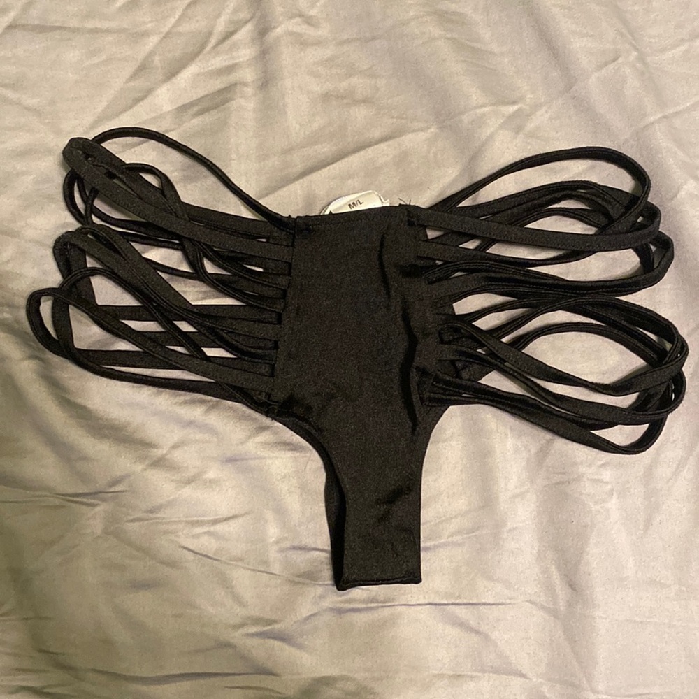 Iheart raves bottoms